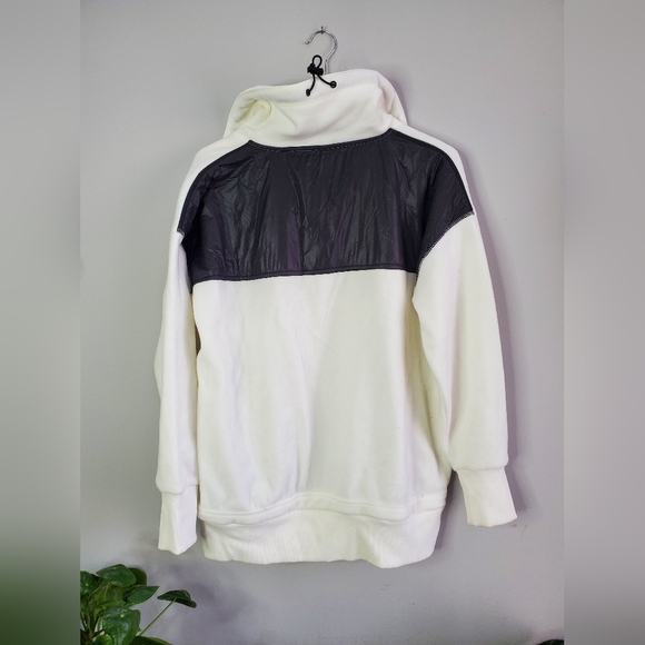 rd style white and black fleece 1/4 zip. Womens xs. EUC. Small spot see photos - Picture 5 of 9